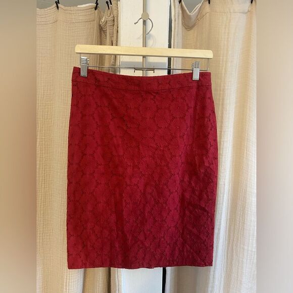 J. Crew Factory Dresses & Skirts - J. Crew Factory Perfect Pencil Skirt Women’s 2 Red Lace Lined Career